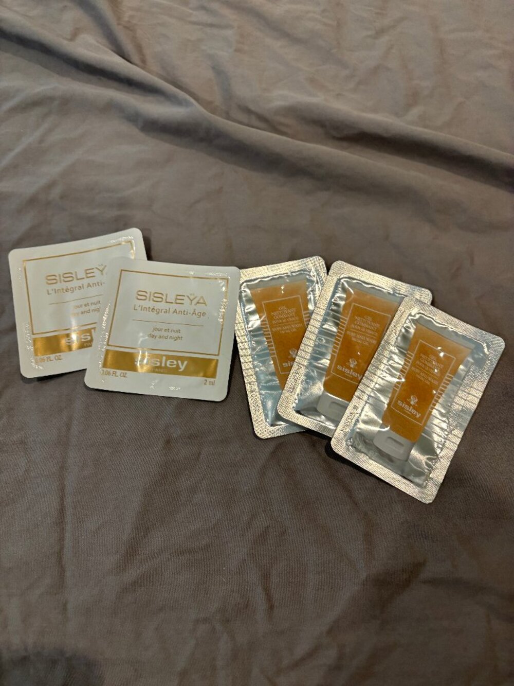 Sisley beauty samples